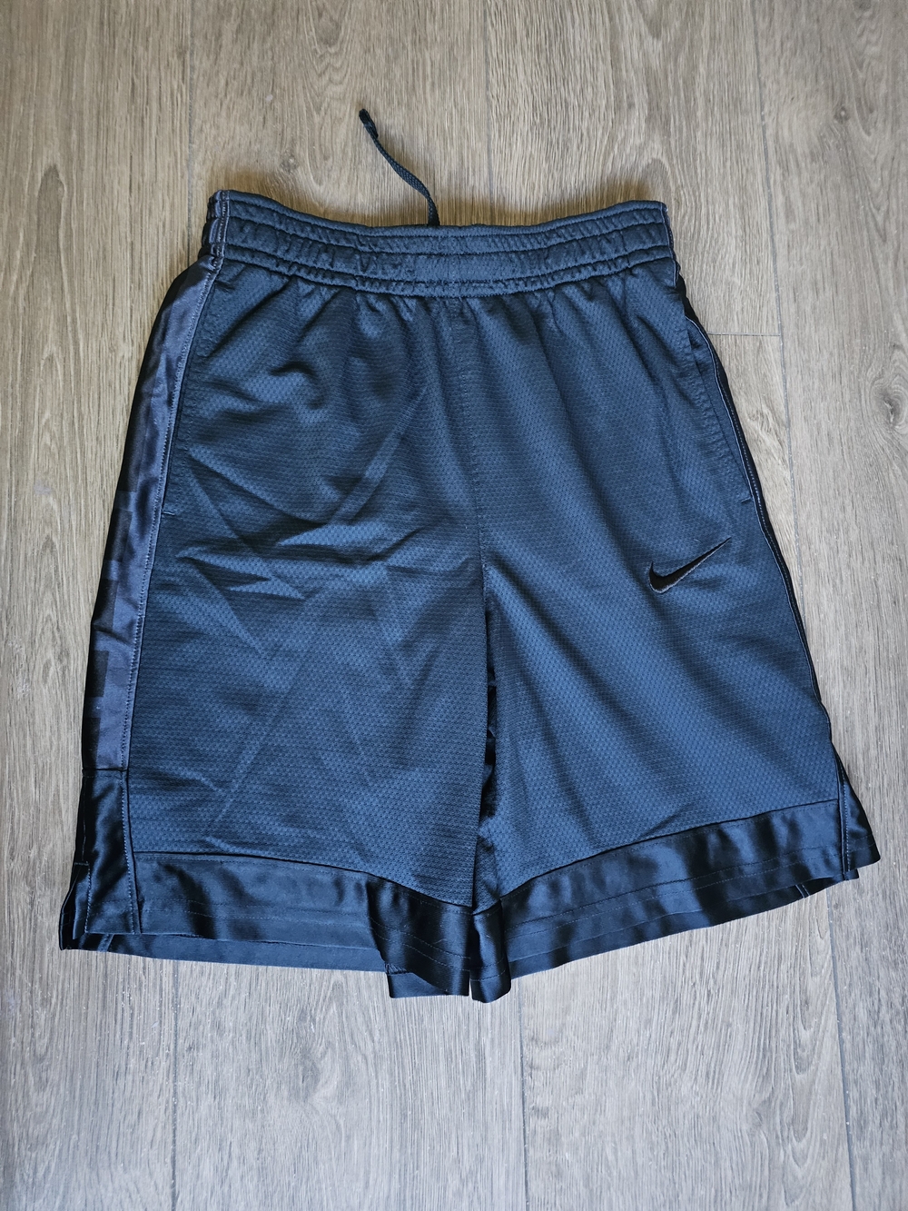 Nike Elite Mesh Athletic Shorts with Swoosh NWOT
